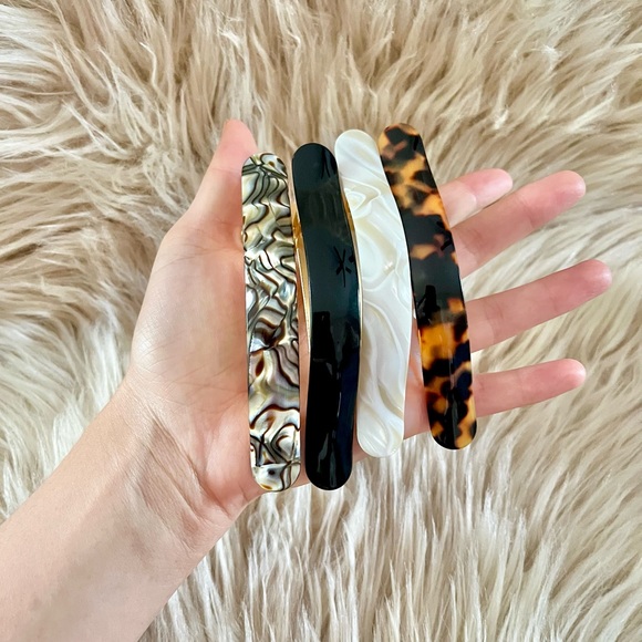 Ficcare Maximas Hair Clip in Black (Medium) - Picture 5 of 5